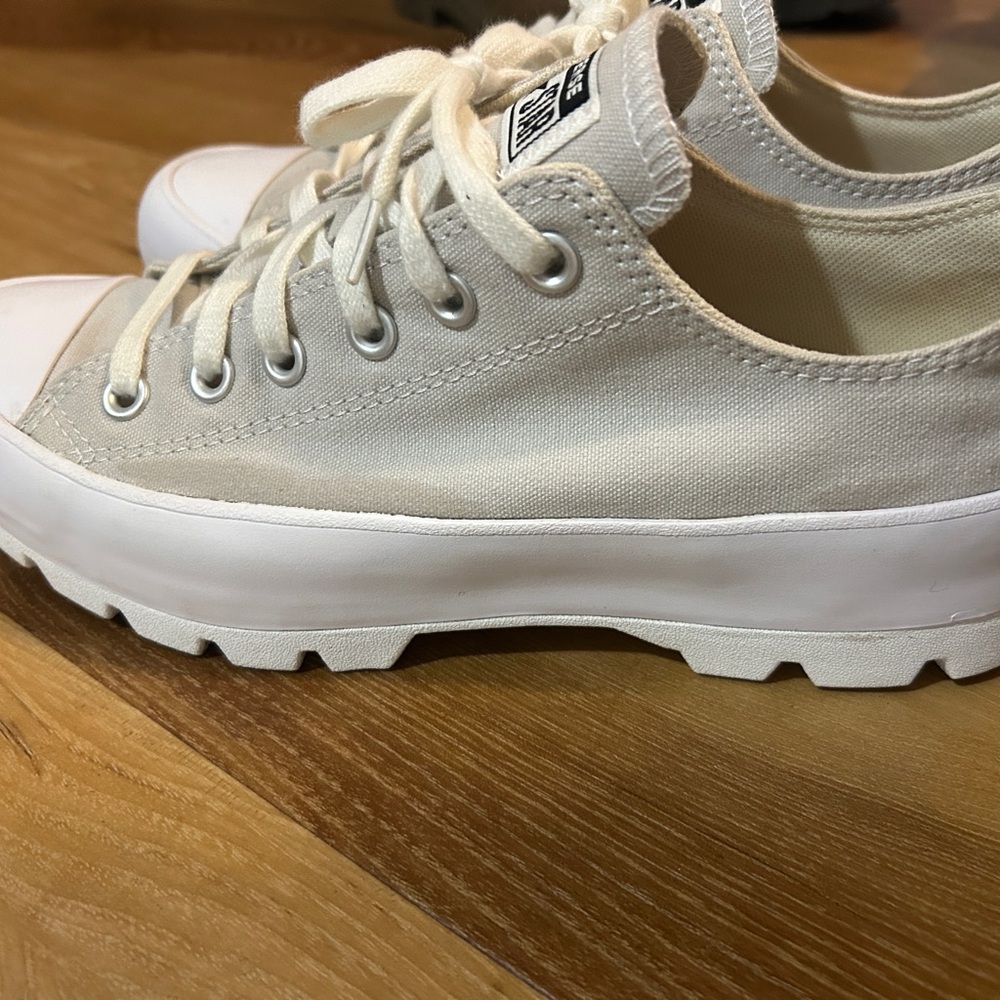 Beige Converse Chuck Taylor All Star Lugged Platform Low Top Sneakers